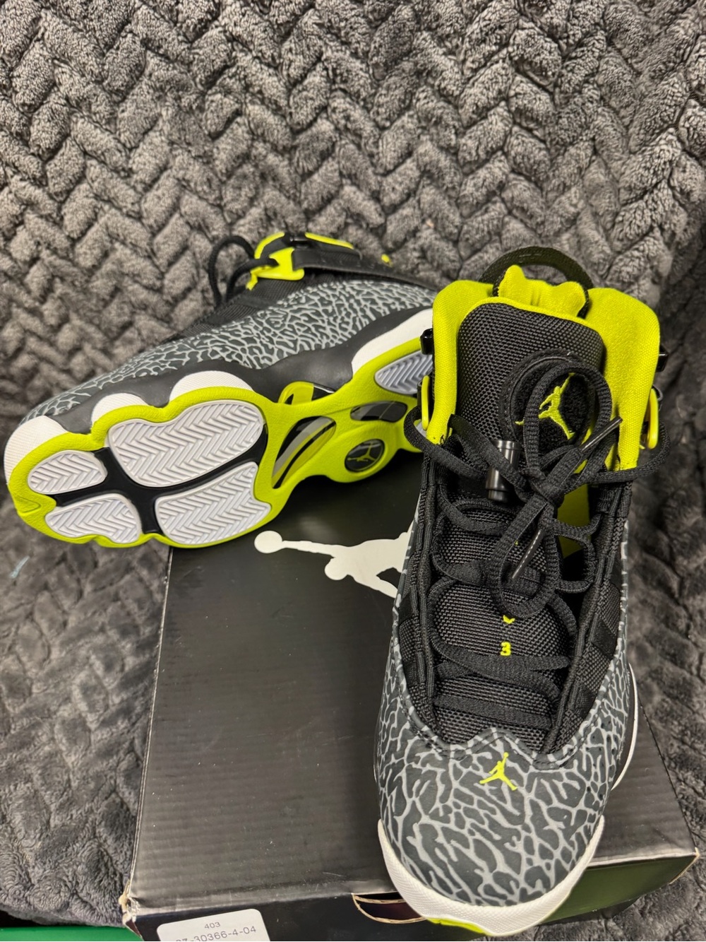 Jordan 6 Rings - Picture 2 of 3